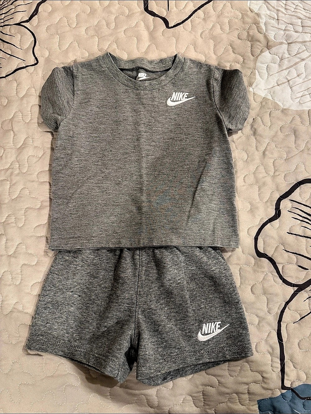 Nike Toddler Dri-FIT T-Shirt and Shorts Set Gray